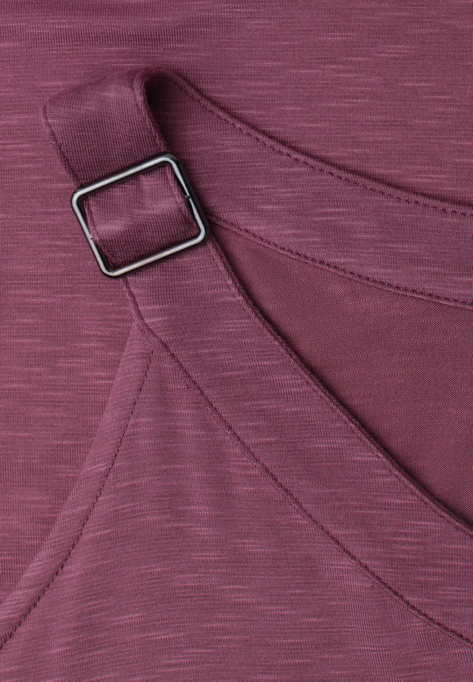 Top met V-hals en decoratief detail