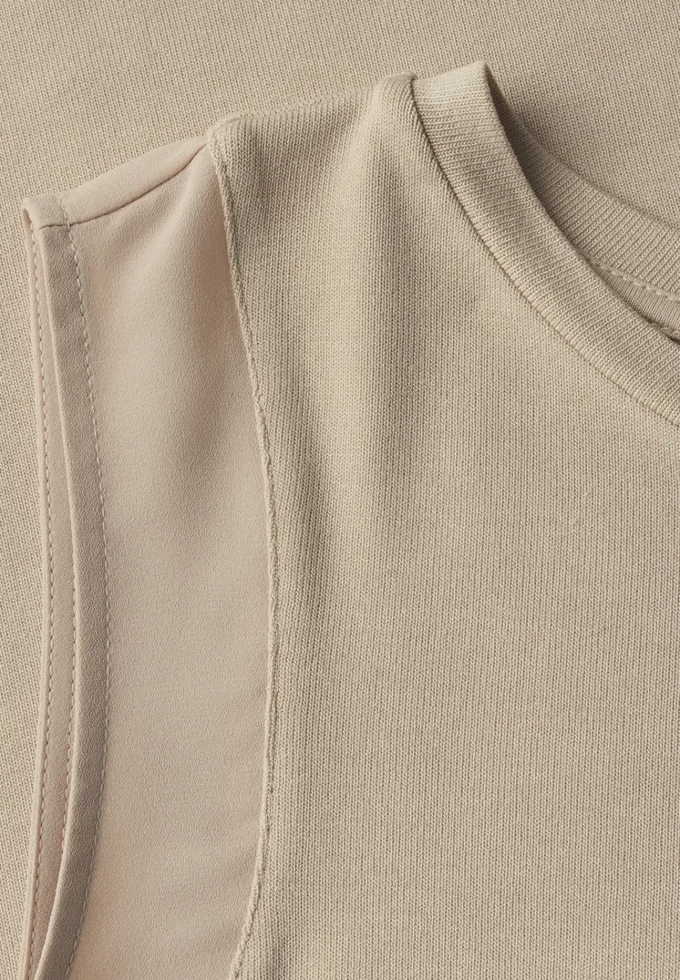 Top met chiffondetails
