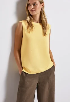 Top met mesh details