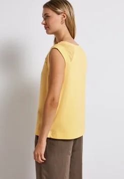 Top met mesh details