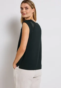 Top met mesh details