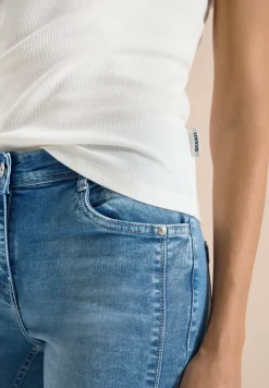 Top met ronde hals en contrasterende details