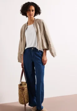 Top met ronde hals en schouderdetails