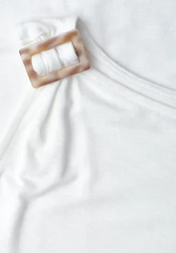 Top met ronde hals en schouderdetails