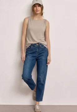 Top met ronde hals en schouderdetails
