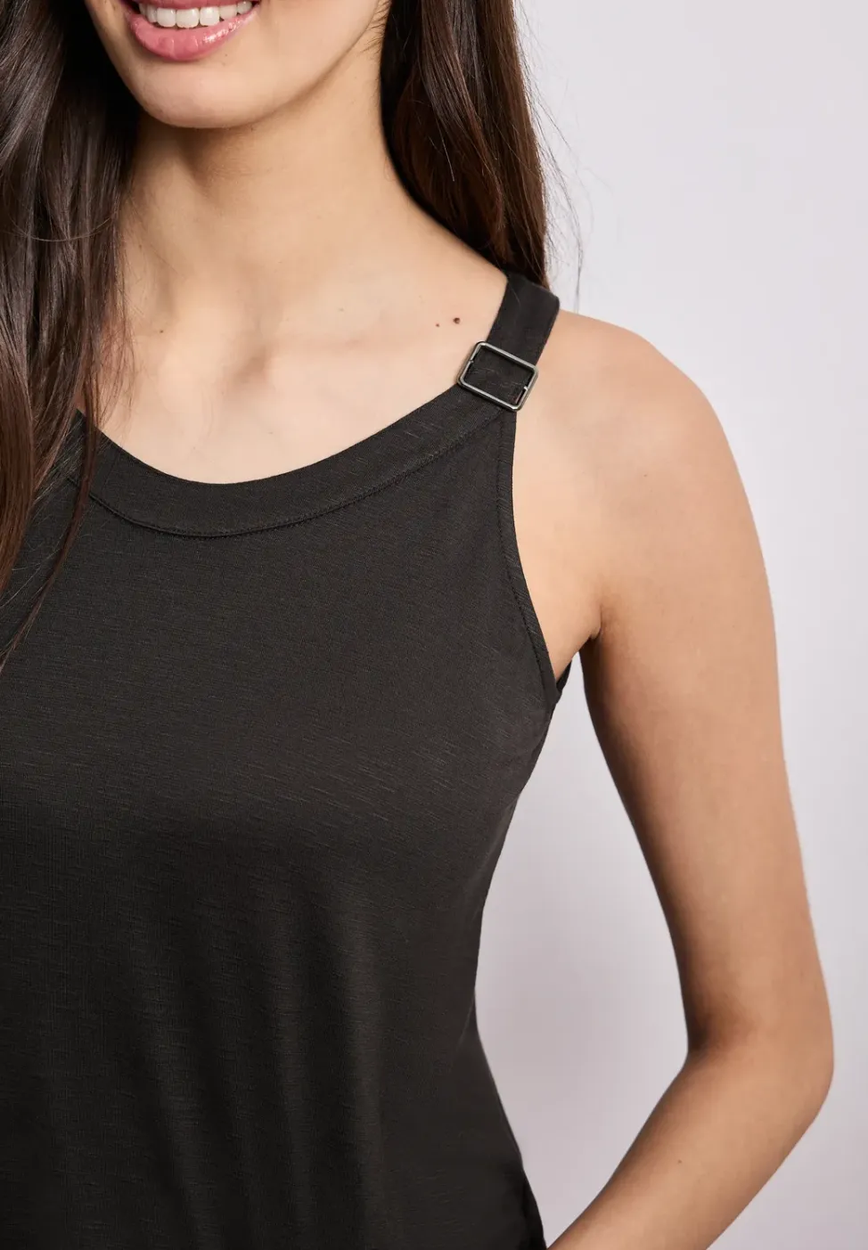 Top met V-hals en decoratief detail