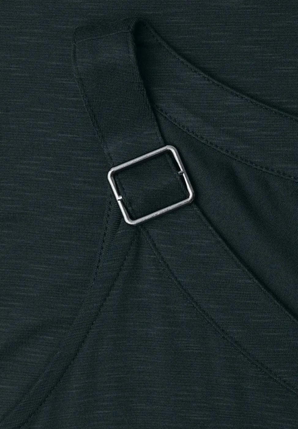 Top met V-hals en decoratief detail