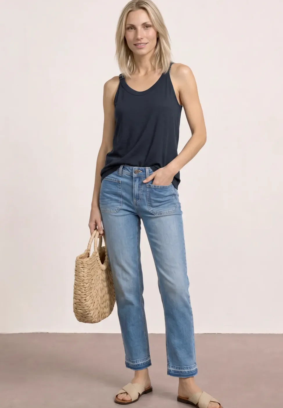 Top met V-hals en decoratief detail