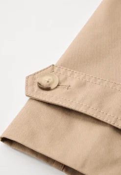 Trenchcoat