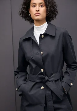 Trenchcoat