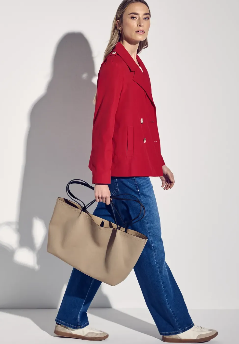 Trenchcoat met twee rijen knopen