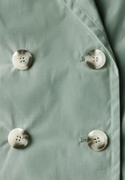 Trenchcoat met twee rijen knopen