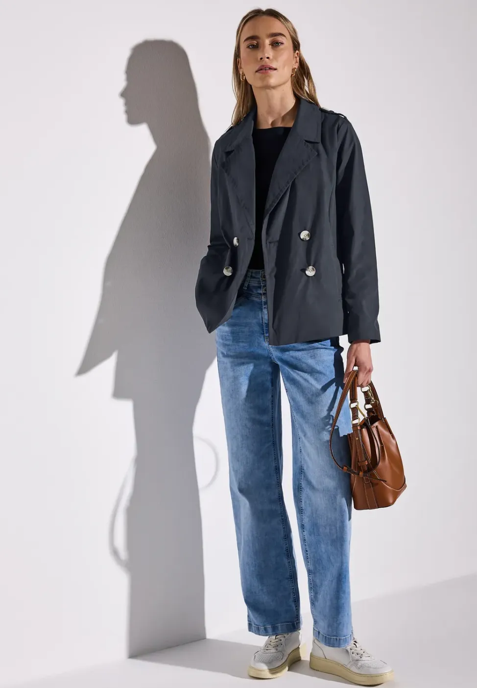 Trenchcoat met twee rijen knopen
