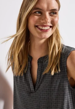 Tricot top met gespleten hals