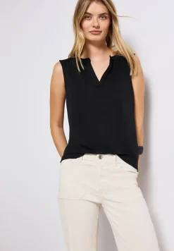 Tricot top met gespleten hals