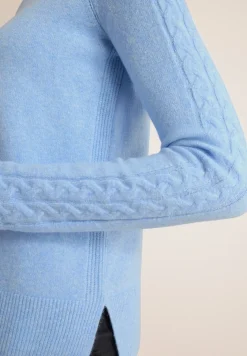 Trui met gebreid detail