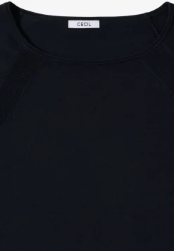 Trui met structuurdetails