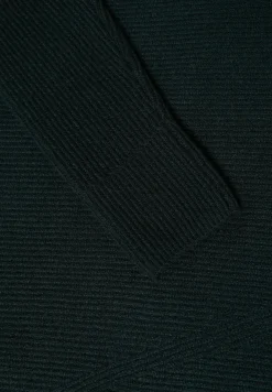 Trui met structuurdetails
