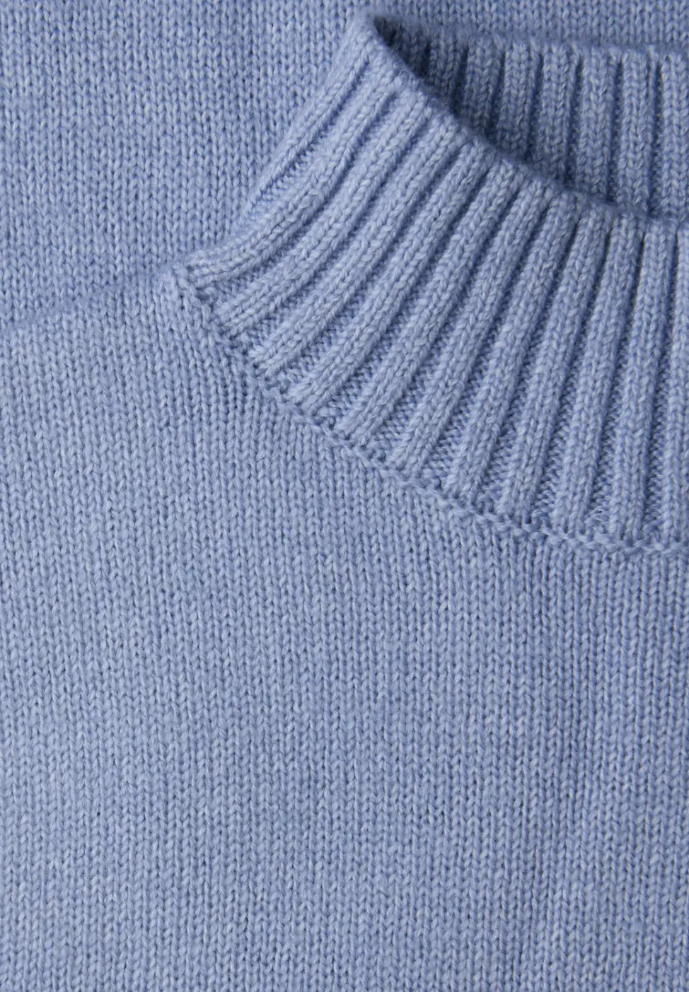Trui met tape details