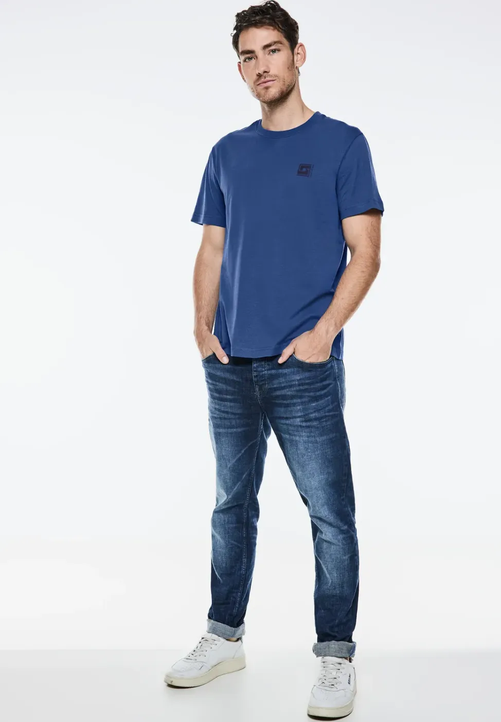 T-shirt met artwork op de borst
