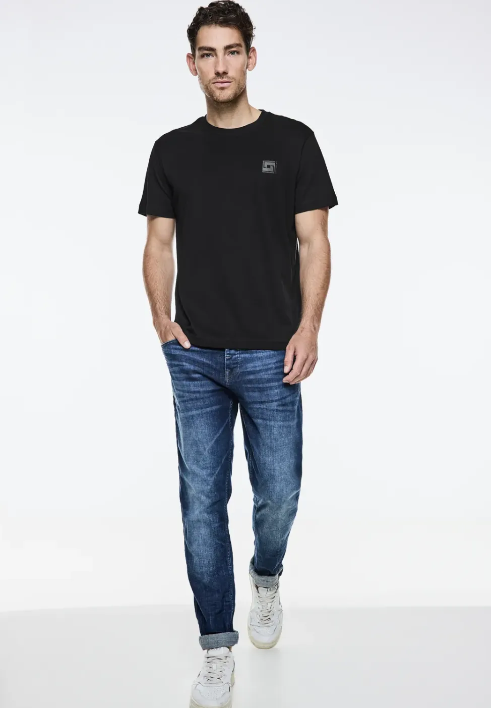 T-shirt met artwork op de borst