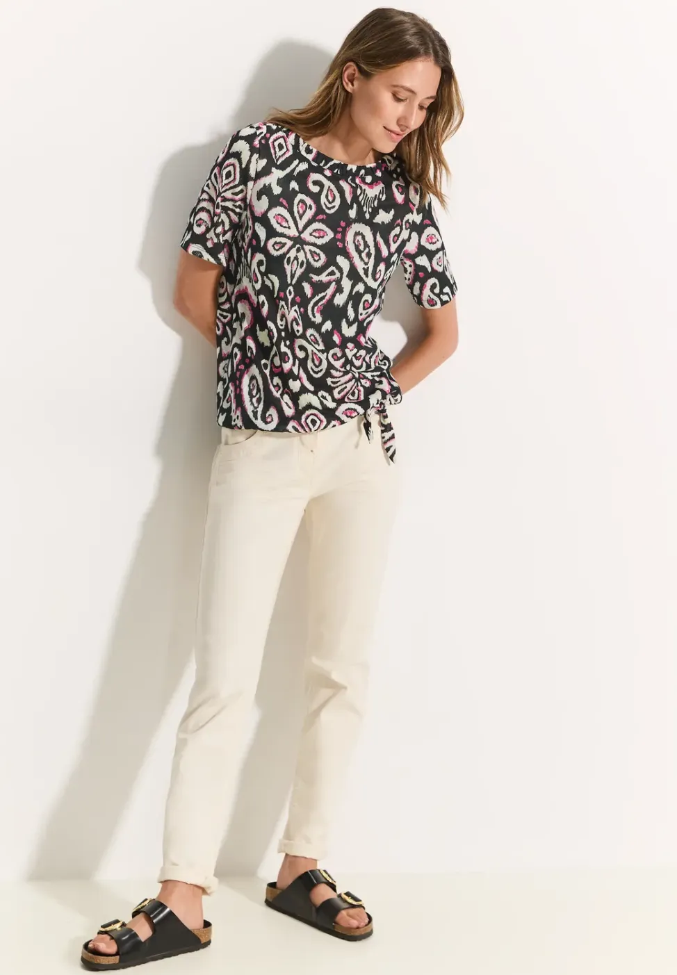 T-shirt met knoopdetail