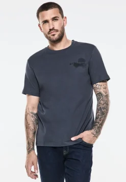 T-Shirt mit Chestprint