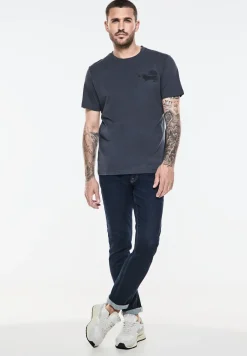 T-Shirt mit Chestprint