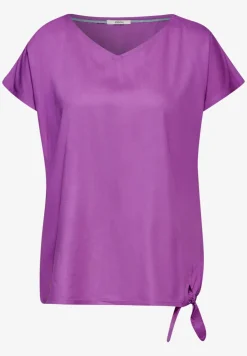T-shirt blouse