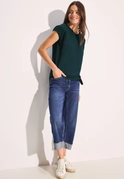 T-shirt blouse