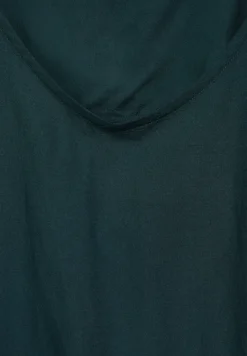 T-shirt blouse