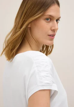 T-shirt met rimpels