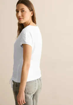 T-shirt met rimpels