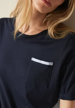 T-shirt van materiaalmix