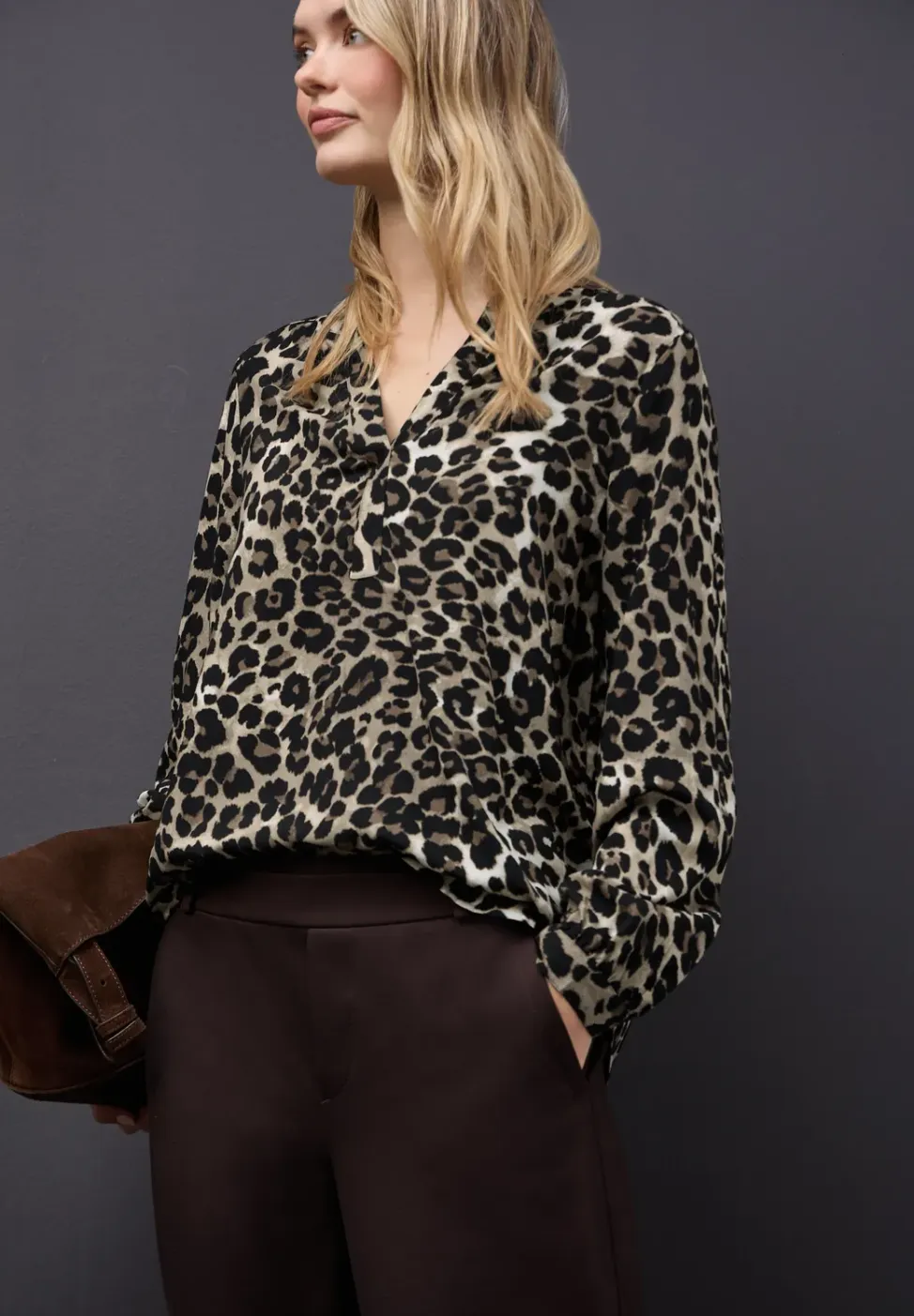 Tuniek Leo