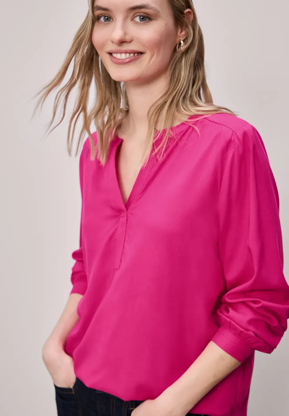Tuniek met gespleten hals