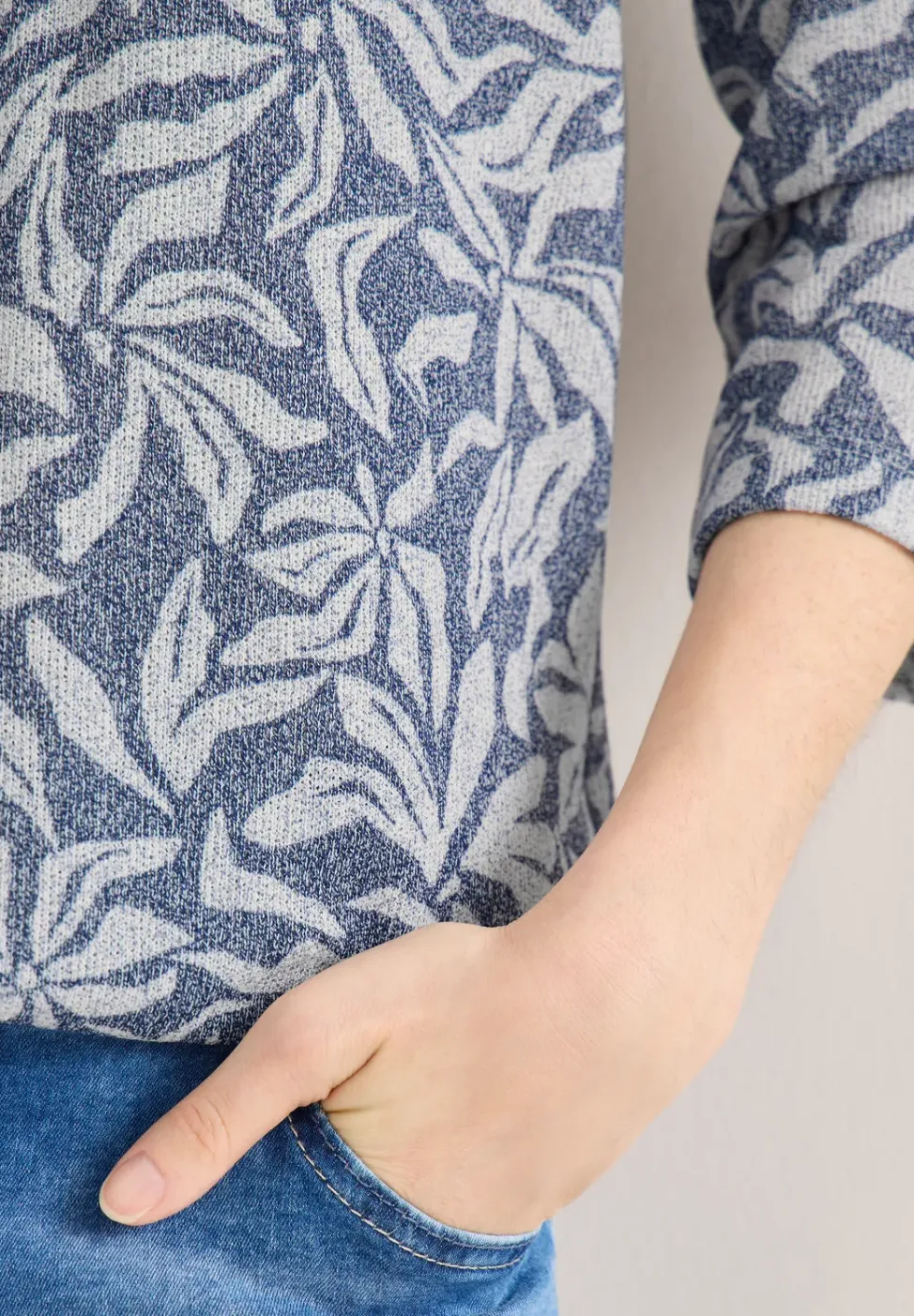 Tweekleurig shirt met capuchon