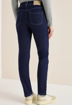 Uitgerolde casual jeans