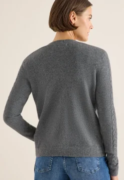 Vest met gebreide details