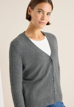 Vest met gebreide details
