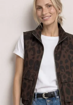 Vest met opstaande kraag en leopatroon