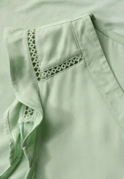V-hals top met gehaakte details