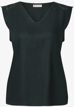 V-hals top met gehaakte details