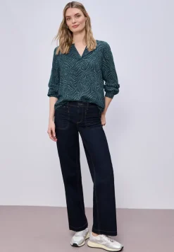 Voorgevormde blouse