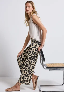 Wide Legs broek met leoprint