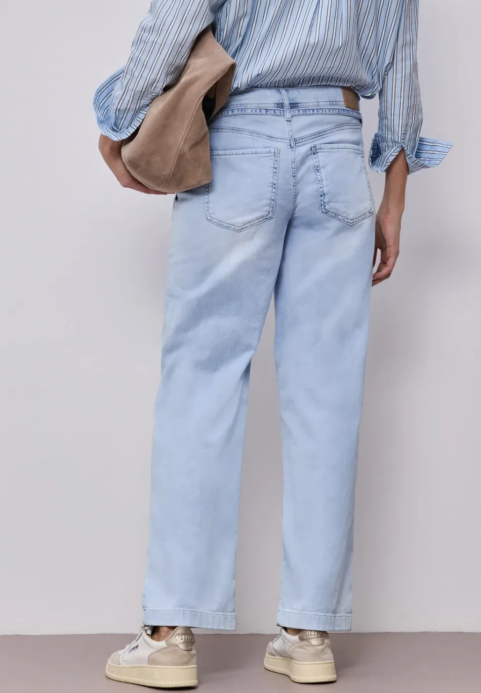 Wide Legs in gebleekte look