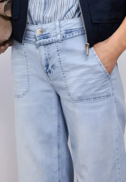 Wide Legs in gebleekte look
