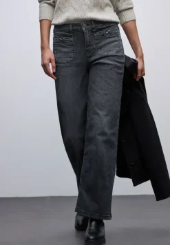 Wide Legs Jeans