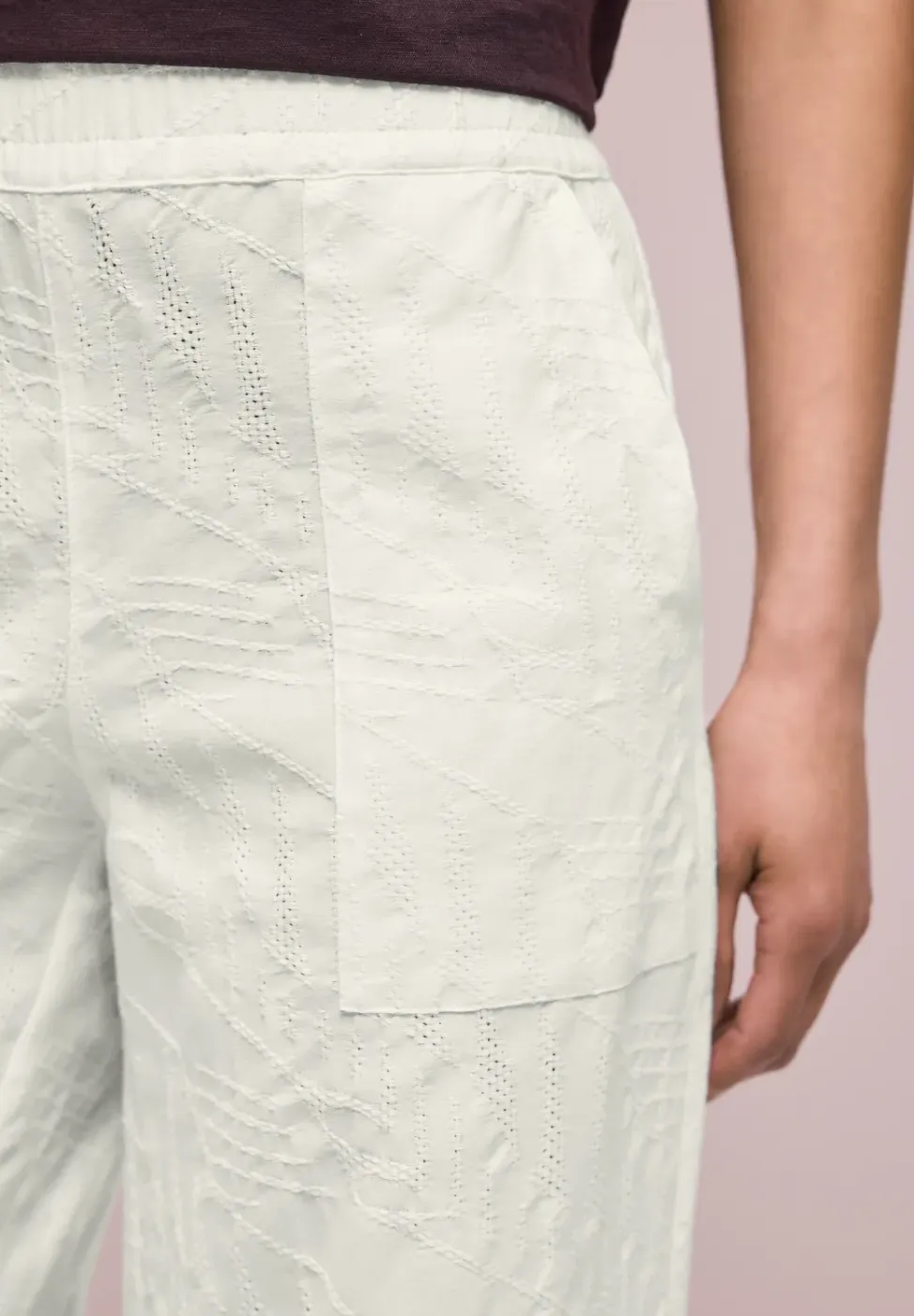 Wide Legs broek met borduurpatroon