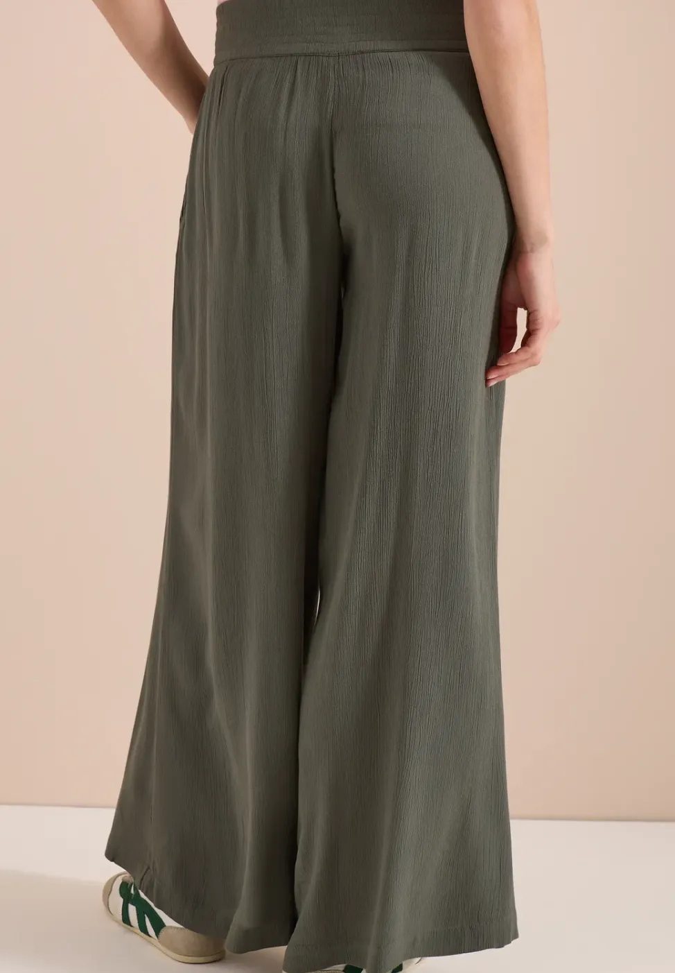 Wide Legs broek met crêpe structuur